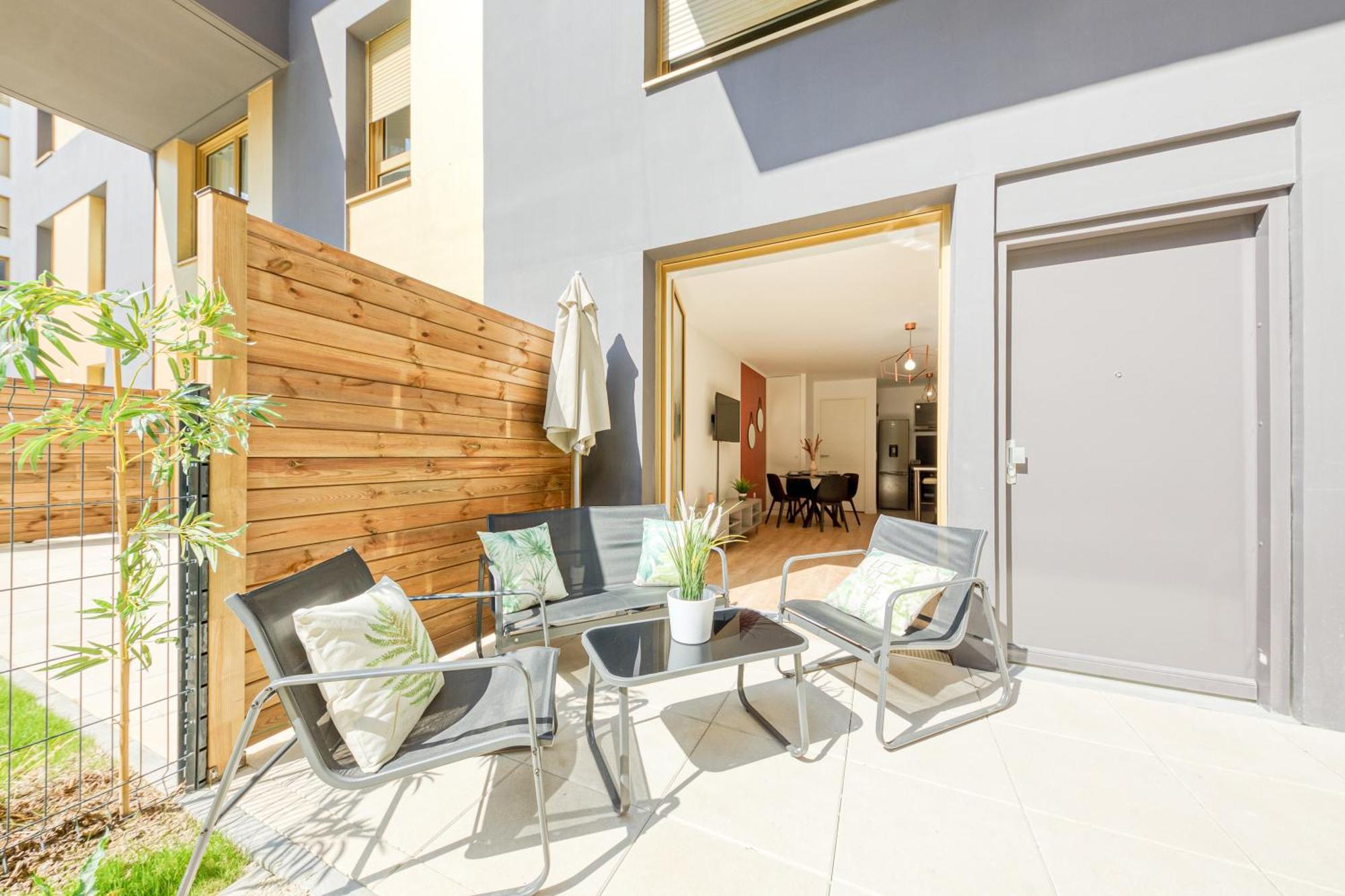 Massy Serenity - 64M2, Terrace, Balcony, Parking Buitenkant foto
